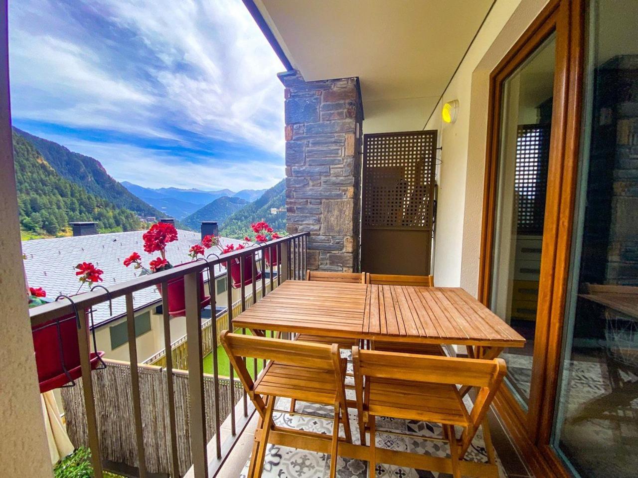 Terraza Con Increibles Vistas Para 6 Adultos Y 2 Extra Nino - 3 Habitaciones - 2 Banos - Arinsal - Free Parking L By Bonesvacances Exterior foto