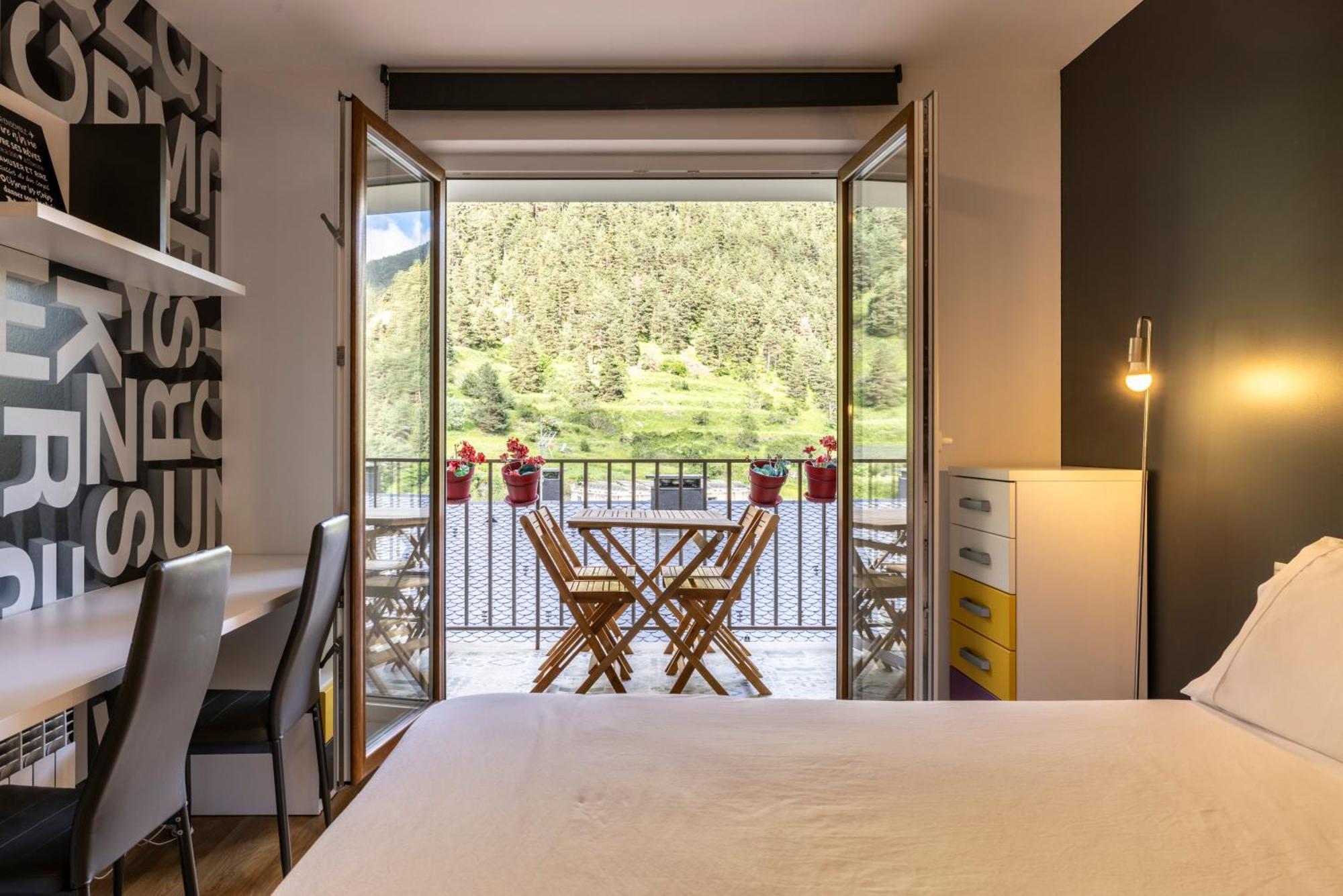 Terraza Con Increibles Vistas Para 6 Adultos Y 2 Extra Nino - 3 Habitaciones - 2 Banos - Arinsal - Free Parking L By Bonesvacances Exterior foto